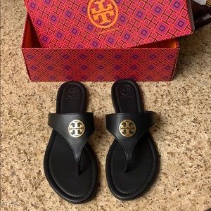 Tory burch Benton flat thong size 8